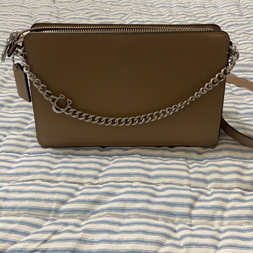 EUC Tan Coach Classic Chain Crossbody